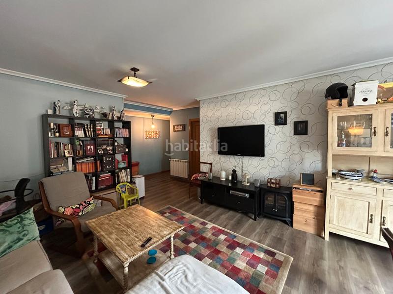 Foto d16fab0e-c1d5-4aea-9030-976c96e0456d. Piso en avenida el castillo 128 vivienda en Zona Alta en Ponferrada