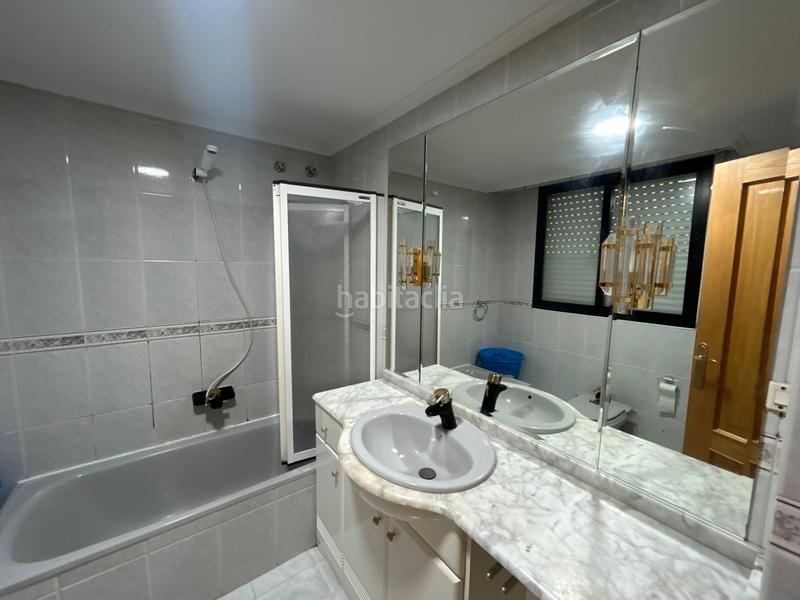 Foto 974c3627-0080-474f-ab23-6710e27f6923. Location appartement dans calle monasterio de carracedo 2 dans Ponferrada