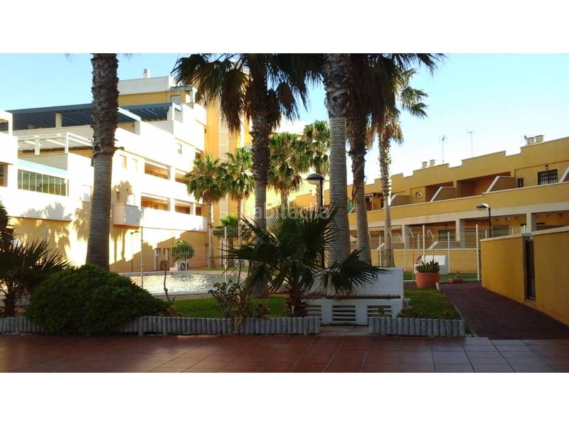 Foto 1d052cc7-98a7-4937-89e7-34a5c64cd98b. Piso impecable vivienda en la urbanización cerca de la playa y de todos los servicios, en una buena zona. en Roquetas de Mar