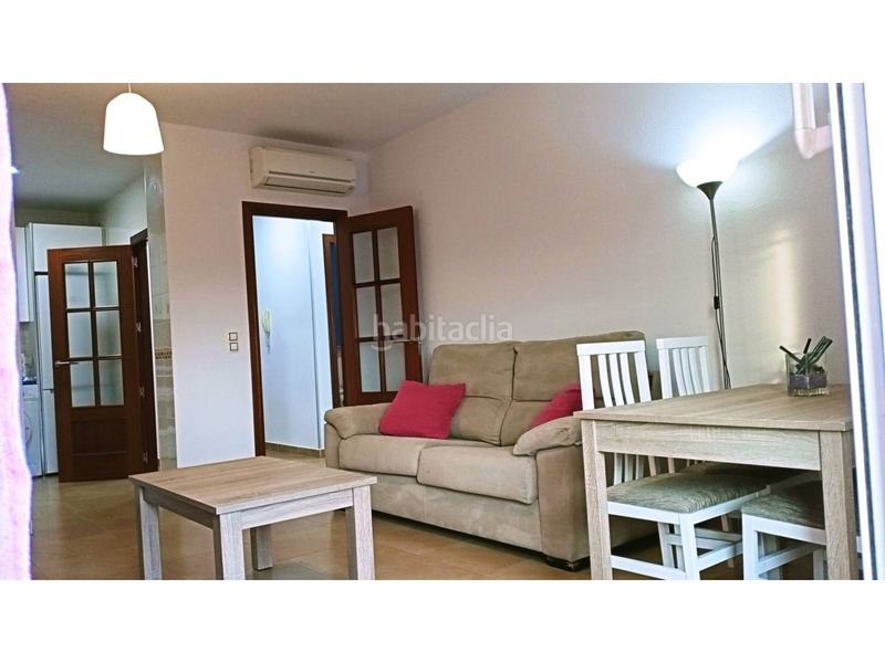 Foto 3c116e99-2a64-4373-b237-1ccb9afc47a3. Piso impecable vivienda en la urbanización cerca de la playa y de todos los servicios, en una buena zona. en Roquetas de Mar