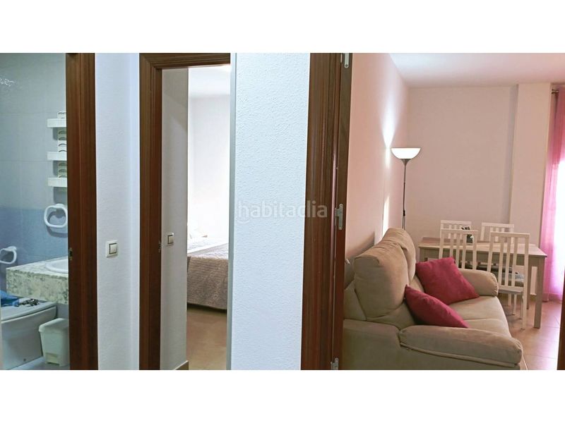Foto 5446a508-1394-4338-8ce3-8317afbeb3fc. Piso impecable vivienda en la urbanización cerca de la playa y de todos los servicios, en una buena zona. en Roquetas de Mar