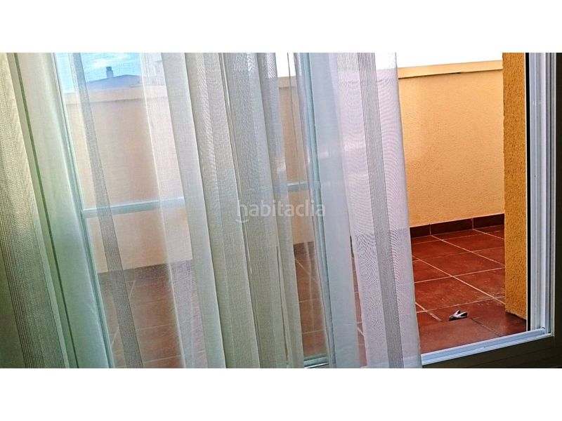Foto 67091e50-5227-4afb-9d48-ddbdf1a2fea9. Piso impecable vivienda en la urbanización cerca de la playa y de todos los servicios, en una buena zona. en Roquetas de Mar