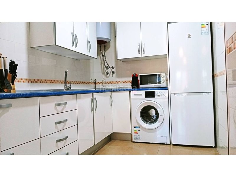 Foto 7a08a84d-987e-487e-9a7b-3e3322b86a48. Piso impecable vivienda en la urbanización cerca de la playa y de todos los servicios, en una buena zona. en Roquetas de Mar
