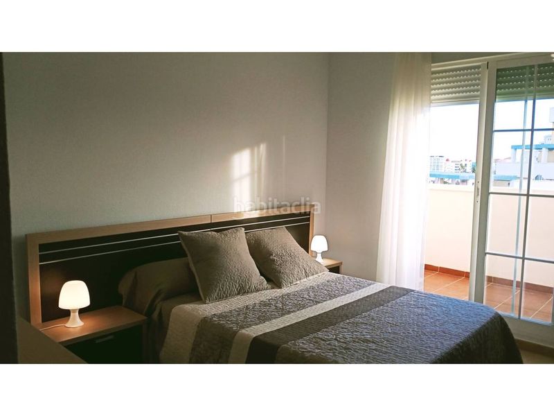 Foto a1f23775-5bdb-4762-9b86-a81abfbb99a1. Piso impecable vivienda en la urbanización cerca de la playa y de todos los servicios, en una buena zona. en Roquetas de Mar
