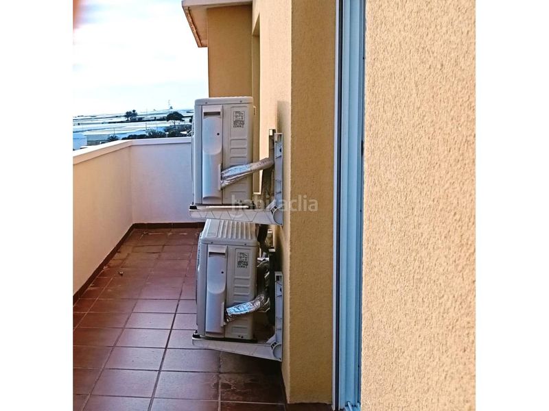 Foto be6846ed-e414-44d1-9adc-2d7d36ce62f7. Piso impecable vivienda en la urbanización cerca de la playa y de todos los servicios, en una buena zona. en Roquetas de Mar