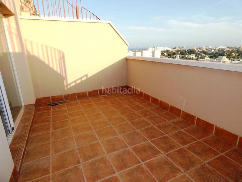 Foto d55f63df-5064-49d0-a3df-7ce42816fab1. Ático atico en venta en urbanización las marinas en Roquetas de Mar