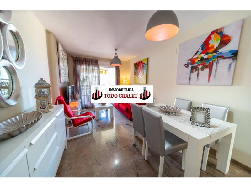 Foto 42bb0321-391d-4dc8-b025-f9e6e2f183cb. Piso  en venta en urbanización las marinas en Roquetas de Mar