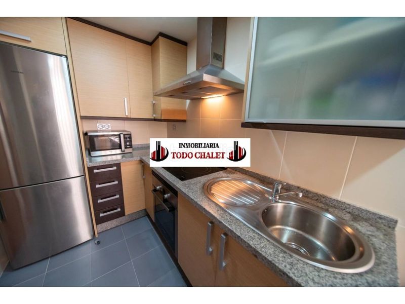 Foto 6b09275e-fafc-4c1e-85b3-9d70fa9fe24c. Piso  en venta en urbanización las marinas en Roquetas de Mar