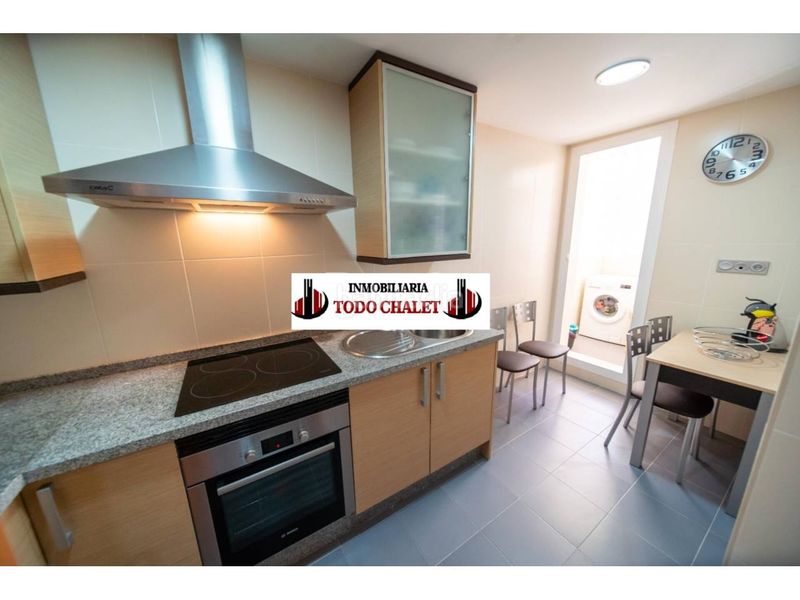 Foto e438f399-87b2-4b96-b49d-68fc53d48d25. Piso  en venta en urbanización las marinas en Roquetas de Mar