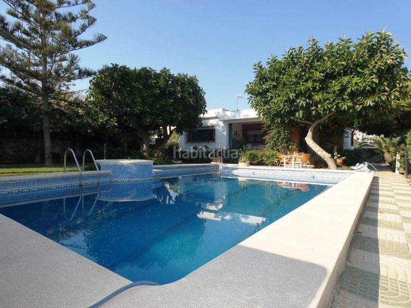 Foto f756c541-67c6-4d99-bc95-93eaaded419f. Chalet mit parking pool in El Sabinar-Urbanizaciones-Las Marinas-Playa Serena Roquetas de Mar