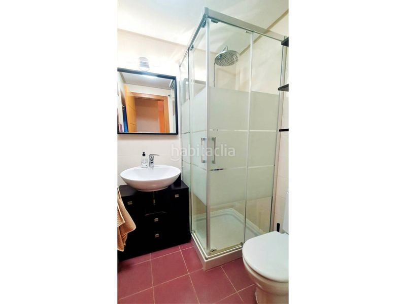Foto 1870828f-98f5-418e-b6ec-681ae95b66a4. Piso  en venta en urbanización de roquetaslas marinasel solanillo en Roquetas de Mar