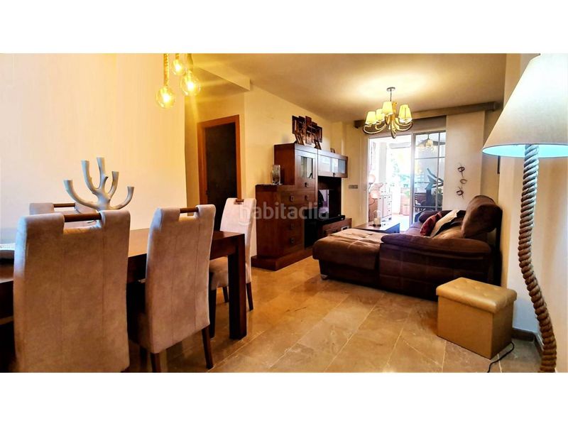 Foto 1cc3ec06-00cf-478f-8397-12306f759d49. Piso  en venta en urbanización de roquetaslas marinasel solanillo en Roquetas de Mar