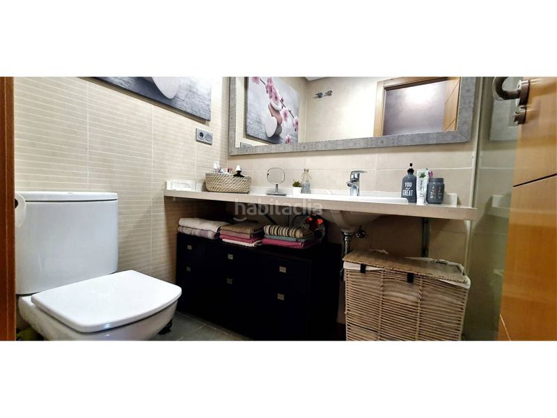 Foto 64e3973a-0fbf-4e20-b17d-95989651a01f. Piso  en venta en urbanización de roquetaslas marinasel solanillo en Roquetas de Mar