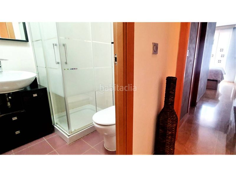 Foto 7b812a23-8378-4501-a4f1-e0b1fef5b072. Piso  en venta en urbanización de roquetaslas marinasel solanillo en Roquetas de Mar