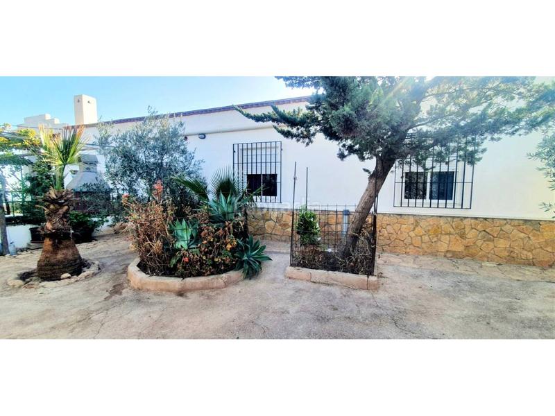Foto 9b92e6d7-a602-4fcd-9433-2a21c4799826. Casa cortijo con vistas infinitas , 4.500 m en Felix