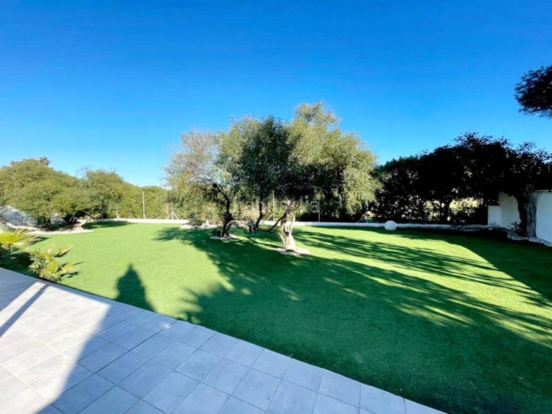 Foto bd27d128-6af5-4879-999c-cbb75409506c. Xalet amb aparcament piscina a El Sabinar-Urbanizaciones-Las Marinas-Playa Serena Roquetas de Mar