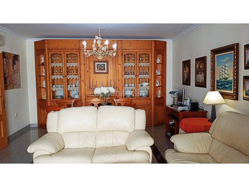 Foto 1555b583-f3d6-471d-a5f5-2999de934ae0. Xalet amb calefacció aparcament a Roquetas pueblo Roquetas de Mar