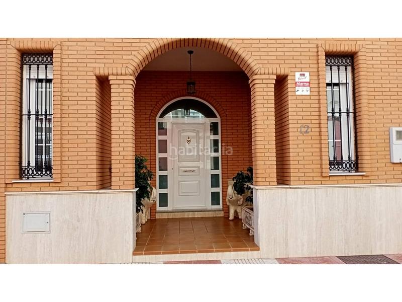 Foto 1ecbc877-5f6d-46c9-bd8a-16fd4ec219f6. Xalet amb calefacció aparcament a Roquetas pueblo Roquetas de Mar