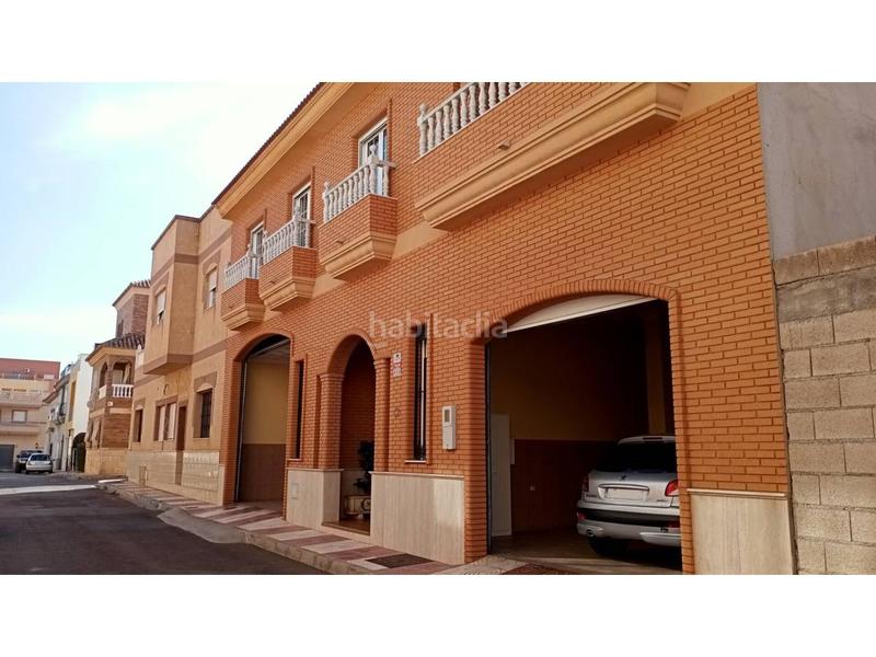 Foto 95dd6390-aef4-4fb8-b30f-b70f9bee1087. Xalet amb calefacció aparcament a Roquetas pueblo Roquetas de Mar