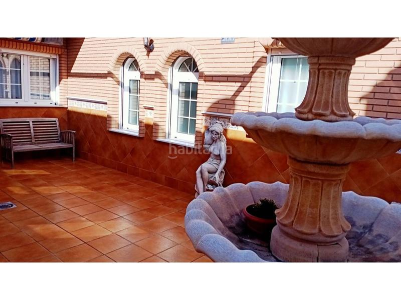 Foto a6e9606b-ec3b-4681-b221-9caf0478af64. Xalet amb calefacció aparcament a Roquetas pueblo Roquetas de Mar