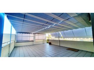Appartement à Carmen sevilla 2. Bajo en primera línea de play con 400 m2 de jardín en marina ser