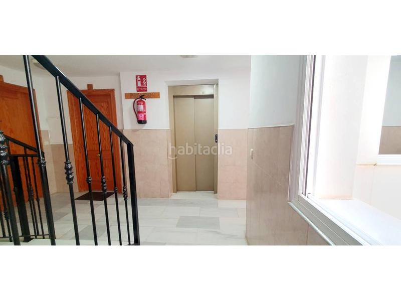 Foto 9a2bd22e-5b55-4f3b-bbb4-68f86fb56b2b. Pis amb calefacció aparcament a Roquetas pueblo Roquetas de Mar