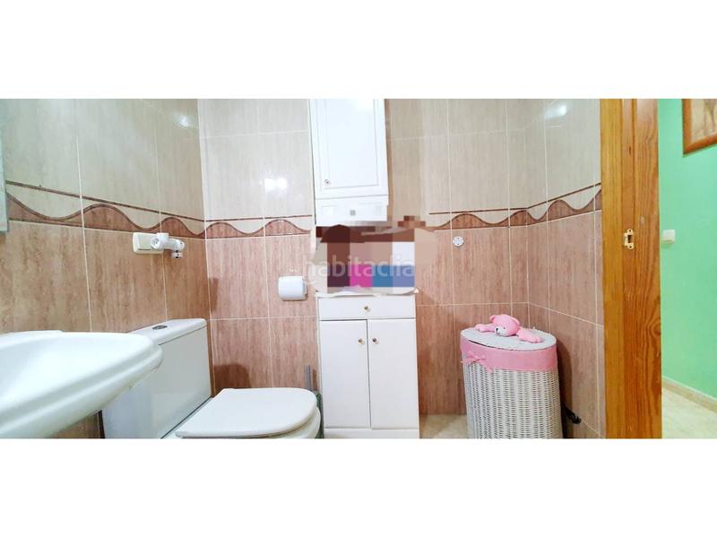 Foto 9d2ef6a3-be7d-409b-bbcc-0c1d1a7593f4. Pis amb calefacció aparcament a Roquetas pueblo Roquetas de Mar