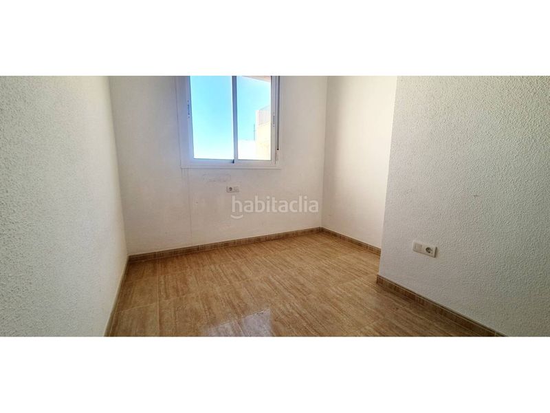 Foto 56f7ba7a-e110-4523-b3cd-b3f35697559d. Etagenwohnung in calle bartolomé de las casas 30 in Roquetas de Mar
