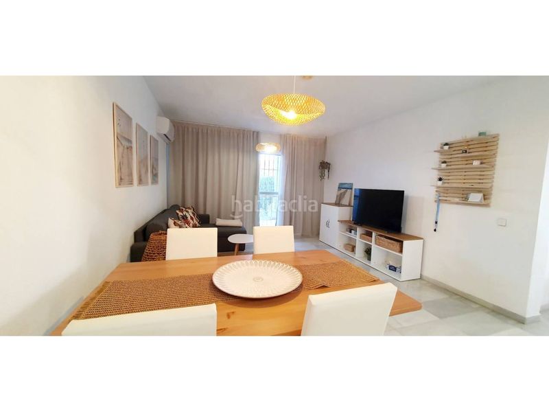 Foto b679a5ab-f345-43e3-8191-1c636e13ed03. Alquiler apartamento en avenida diagonal 2 bienvenidos a este impresionante apartamento en el que podéis estar una corta estancia, o larga estancia de algunos mese en Roquetas de Mar