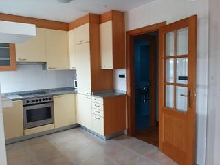 Lloguer Dúplex  Avenida de ferrol. Amplio  duplex en alquiler en una de las mejores calle de santia