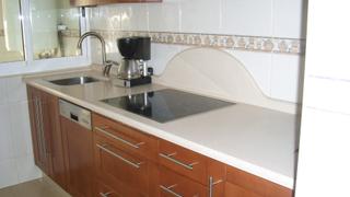 Alquiler Piso en Campus Sur - Santa Marta. Piso disponible para curso de tres dormitorios, cocina salón y u