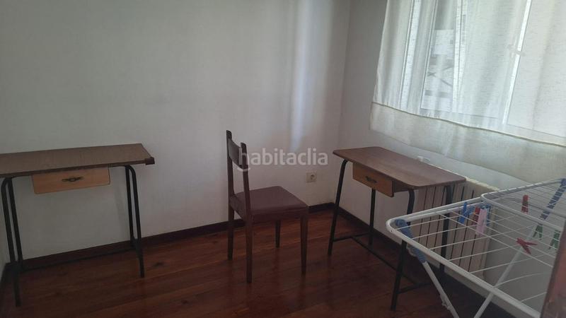Foto b672ed64-823b-4eaa-9d12-e3c2c2dff107. Alquiler piso  centro alquiler estudiantes en Santiago de Compostela
