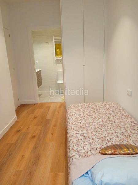 Foto 379858ff-14d9-4992-a9b1-8deb4aae6cc1. Rent flat with heating in Casco Histórico Santiago de Compostela