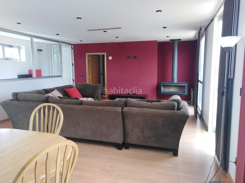 Foto 966a5272-0301-4516-bc81-c31eb10b7324. Casa a área de Ames Ames