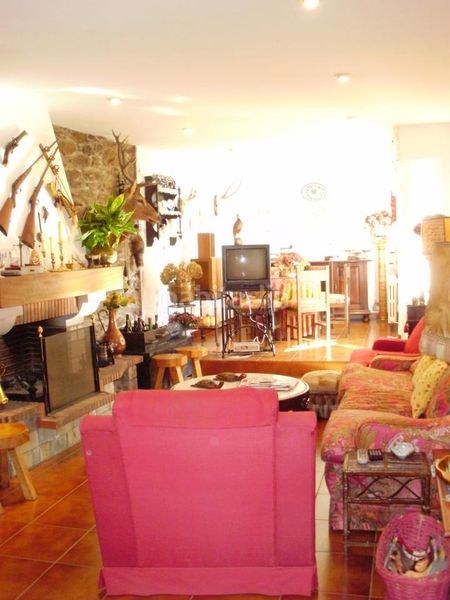 Foto d1abee57-511f-4380-ab88-152258d00e1e. Casa a Touro