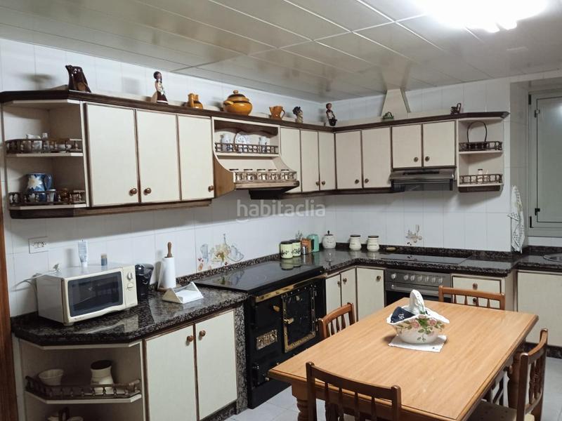 Foto ecec6596-4363-4f77-ac9d-77f236538df0. Masia a Touro