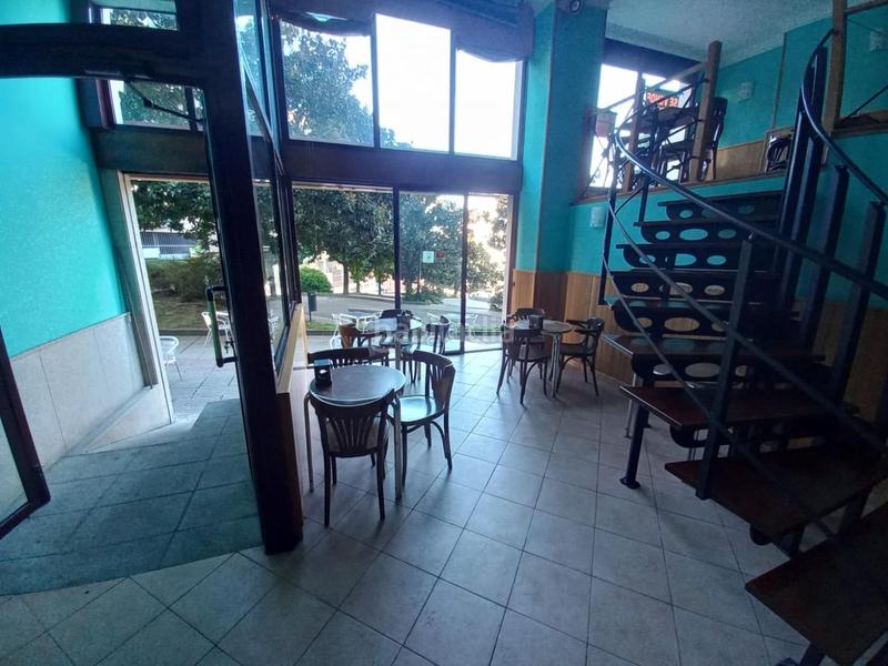 Foto 24736074-3ed6-4f93-8a01-cd40a9d85ccf. Local comercial a O Milladoiro Ames