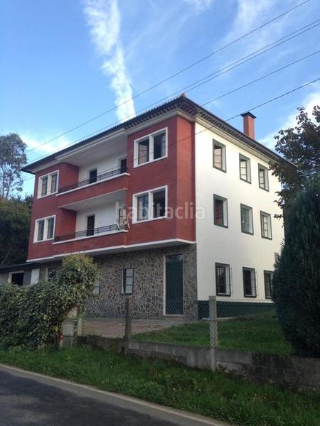 Foto 152332f6-dbd1-49ea-b5ba-5c4b8dc79871. Edifici a Touro