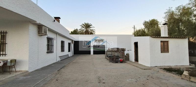 Foto 4a9095e4-928e-4cdb-9858-d4ba33cf2ac8. Chalet con riscaldamento parcheggio piscina in Crevillente