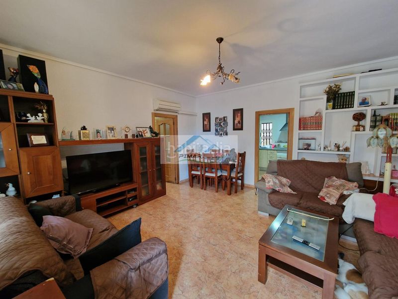 Foto aaaaec66-d7d7-4327-a9f9-1360675e8574. Casa amb aparcament a Gran Playa Santa Pola