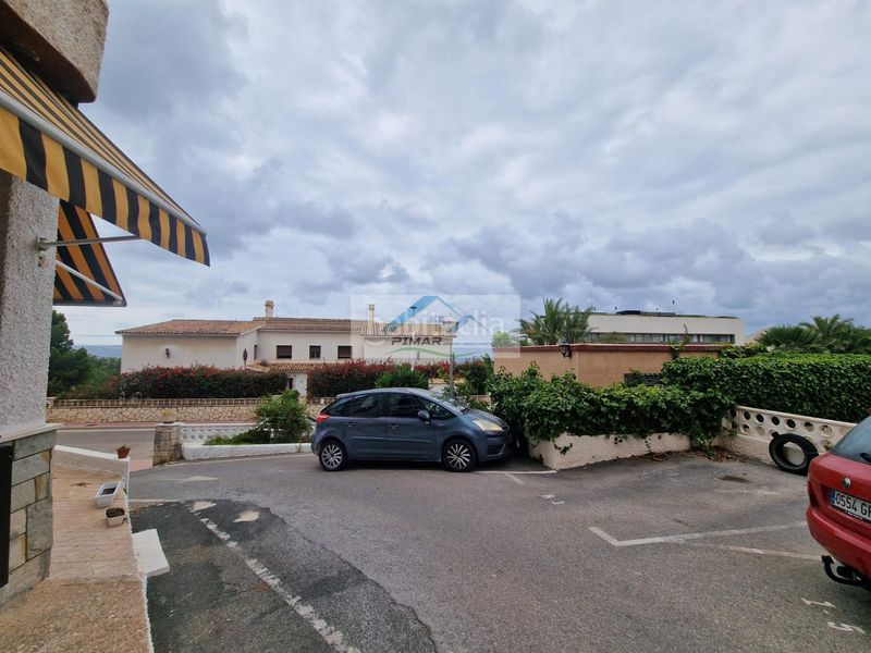 Foto b0bd0bbe-8d89-46d3-820a-e683f4080744. Casa amb aparcament a Gran Playa Santa Pola