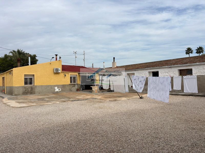 Foto ac6f35c7-cbb7-4bd6-8894-a5e434186dd3. Casa amb calefacció aparcament a Crevillente