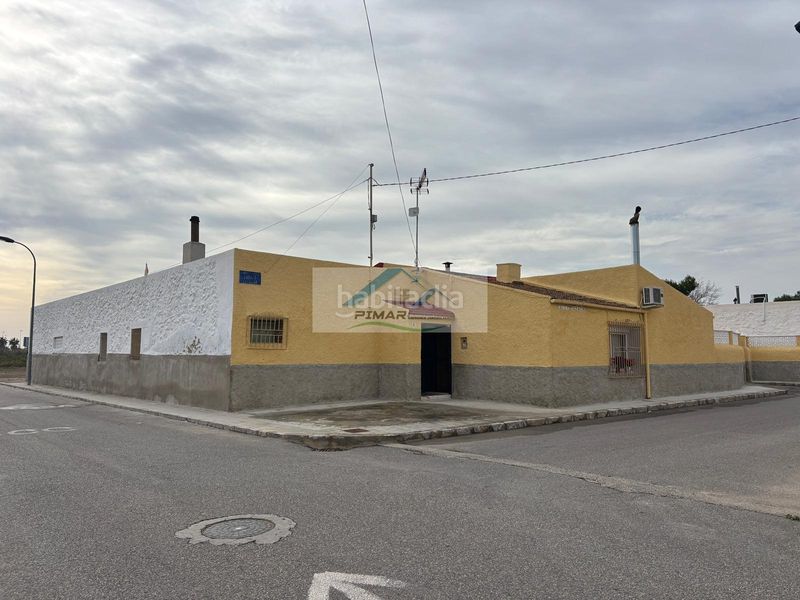 Foto d3b0e9b1-c724-494e-ae70-ad4ac2eb26e6. Casa amb calefacció aparcament a Crevillente