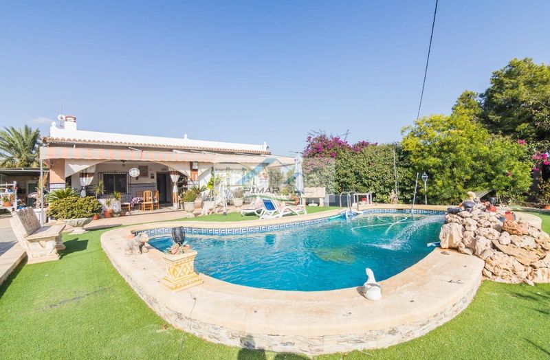 Foto b6b5d3d8-abe9-426a-91e7-3fc3f879ffdc. Xalet amb piscina a La Algoda - Matola - Llano de San José Elche / Elx