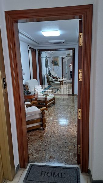 Foto 409e38bb-a80c-4ee0-87c4-65e2043d96a9. Pis amb calefacció aparcament a Reina Victoria - Miguel Hernández Elche / Elx