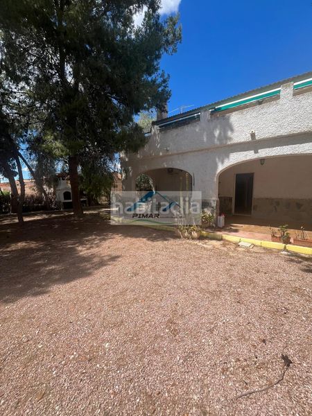 Foto 3ef24a46-4d47-45d8-b346-232434a17425. Casa amb aparcament piscina a Albatera