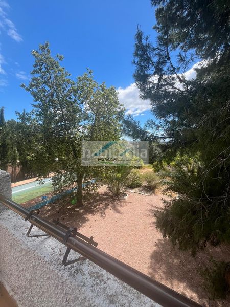 Foto a964b025-d312-46b8-ac40-55ad103b12f3. Casa amb aparcament piscina a Albatera