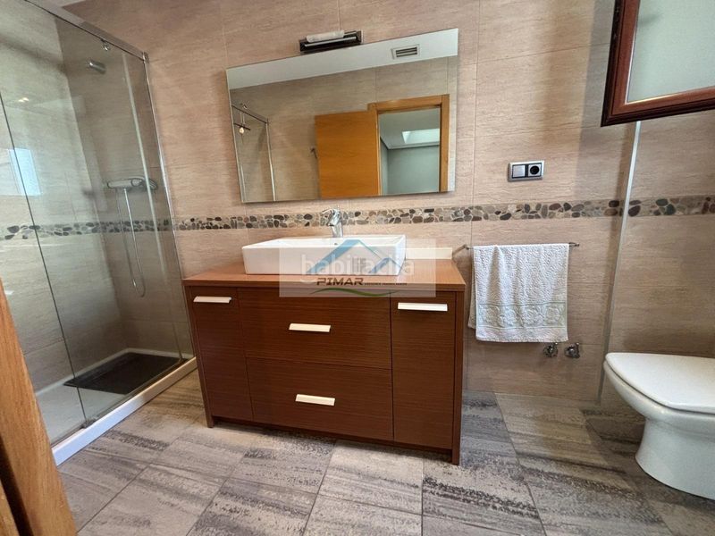 Foto 47411b04-4811-4d76-8e46-e2079e3af497. Casa amb calefacció aparcament piscina a Catral