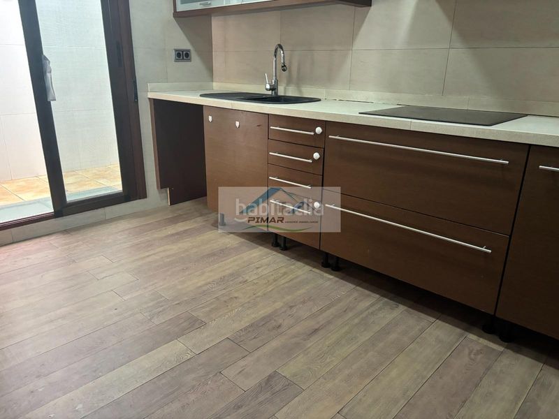 Foto 825c63db-ae7c-4e1d-af26-51f6154eb37f. Casa amb calefacció aparcament piscina a Catral