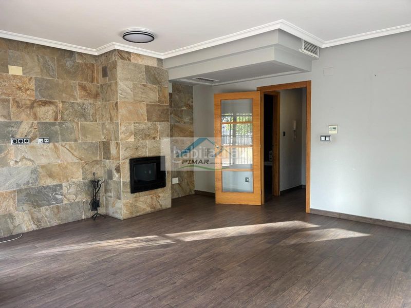 Foto 86cd8e56-8b45-4008-8d55-872d09a91da8. Casa amb calefacció aparcament piscina a Catral